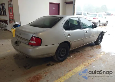 2001 Nissan Altima Gxe from USA, damaged, VIN 1N4DL01D21C171882